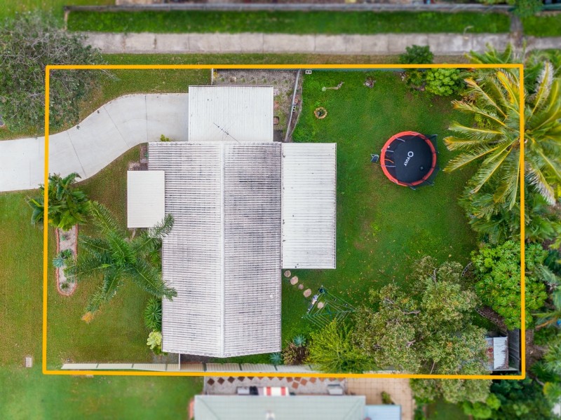 27 Hawaii Crescent, Banksia Beach QLD 4507