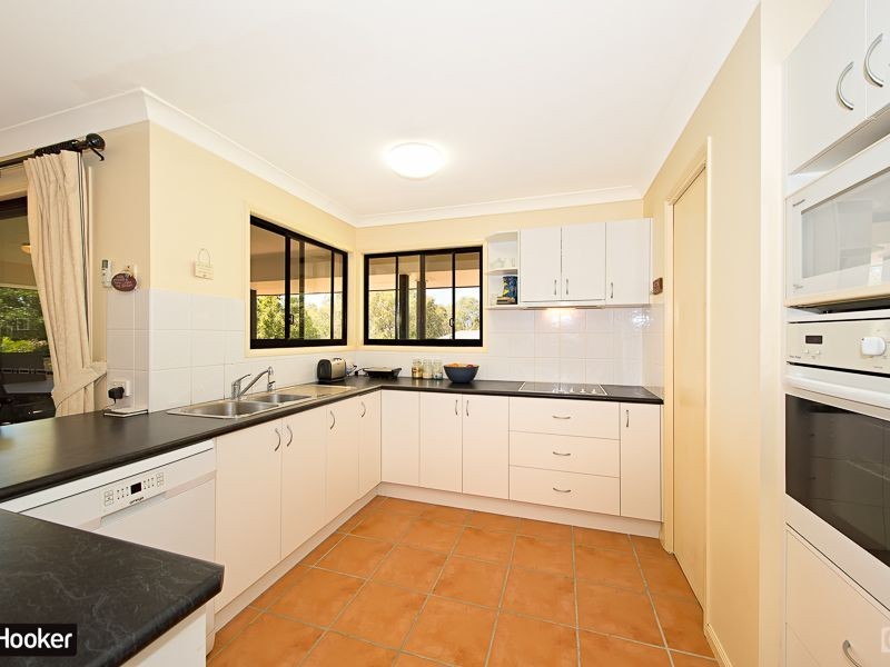 18 Avalon Street, Sandstone Point QLD 4511