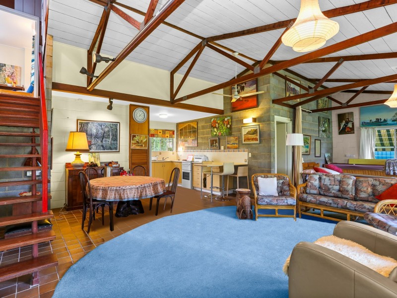 9 Solander Esplanade, Banksia Beach QLD 4507