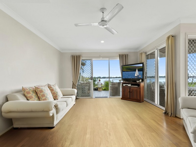 3/18 Spinnaker Drive, Sandstone Point QLD 4511