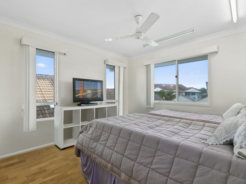 3/18 Spinnaker Drive, Sandstone Point QLD 4511