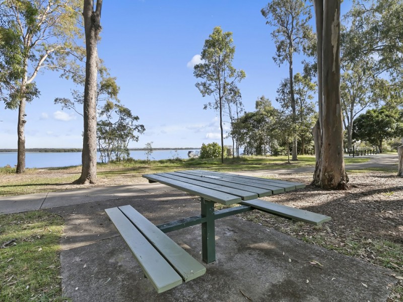 4/27 Solander Esplanade, Banksia Beach QLD 4507