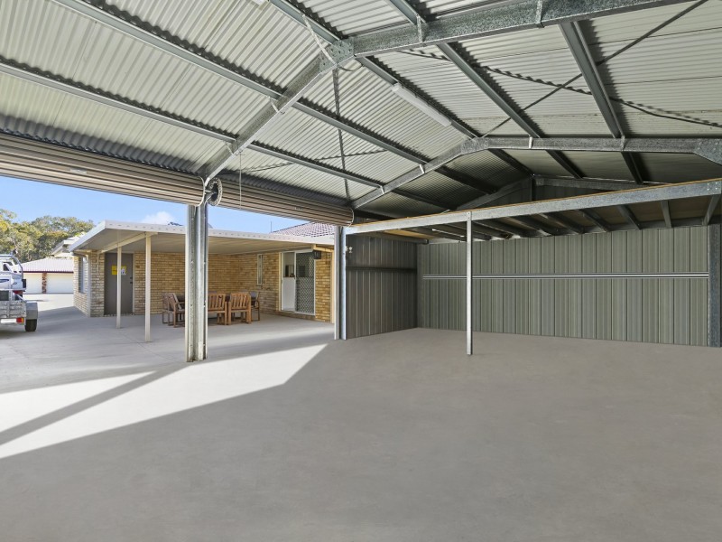 8 Bream Court, Sandstone Point QLD 4511