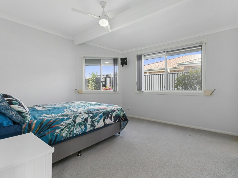 1/50 Pacific Drive, Banksia Beach QLD 4507