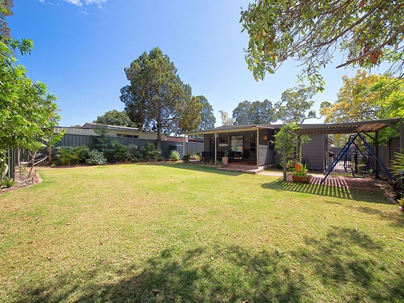 28 Cumming Street, Bongaree QLD 4507