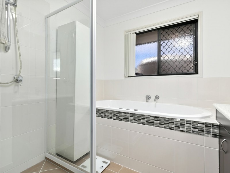 37 Ningi Esplanade, Ningi QLD 4511