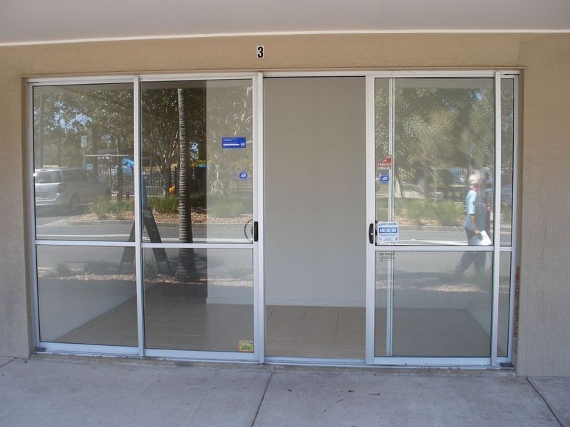 Shop 3/5 Biggs Avenue, Beachmere QLD 4510