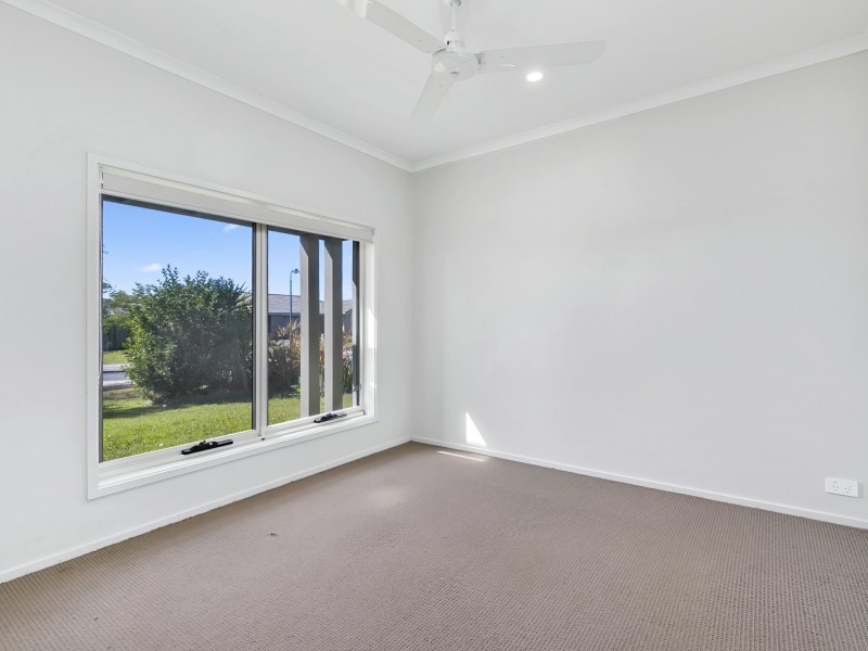 29 Grice Crescent, Ningi QLD 4511