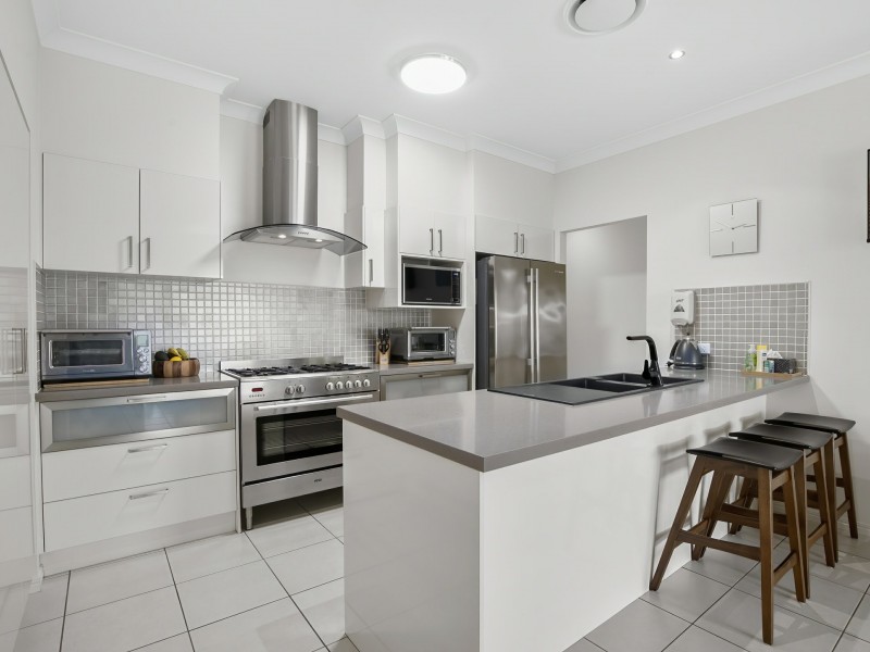 74 Pentas Drive, Bongaree QLD 4507