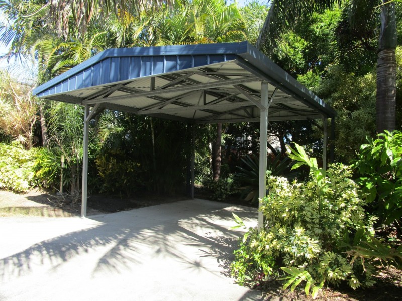 33 Biggs Avenue, Beachmere QLD 4510