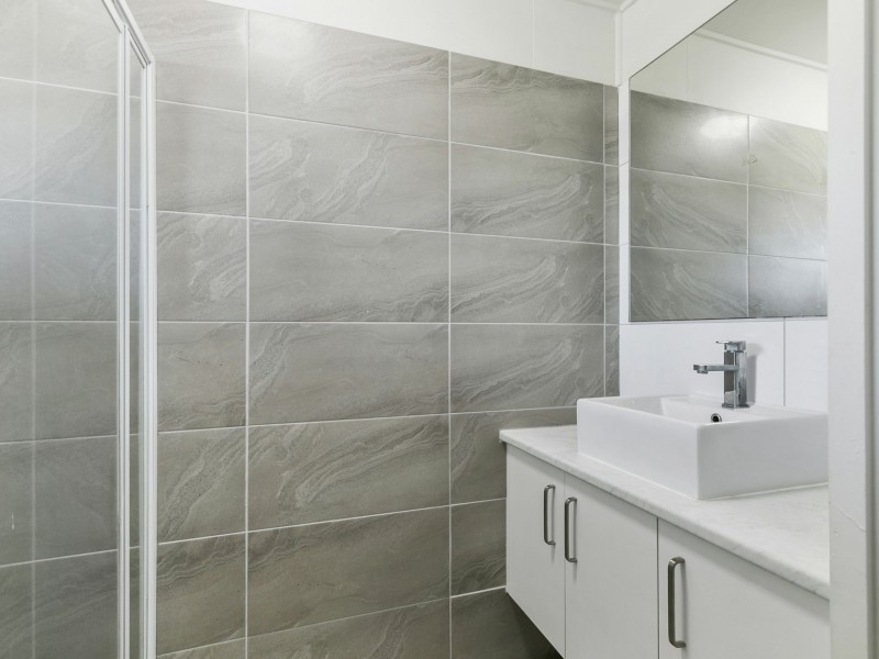 2/14 Hill Street, Bongaree QLD 4507