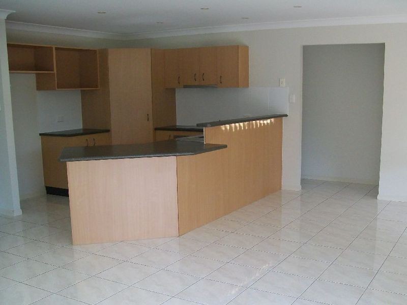 Sandstone Point QLD 4511