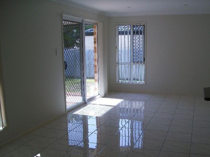 Sandstone Point QLD 4511