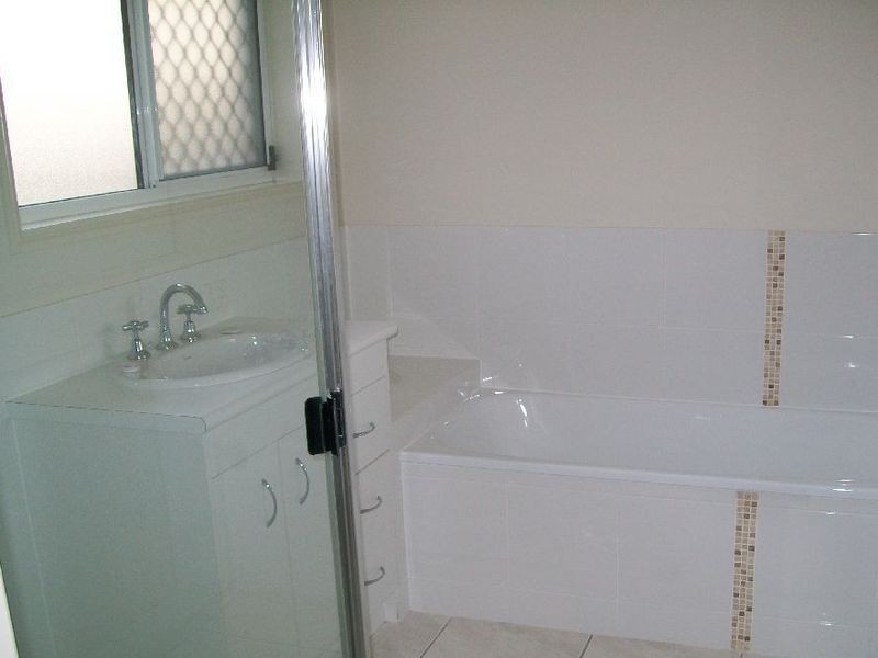 Sandstone Point QLD 4511