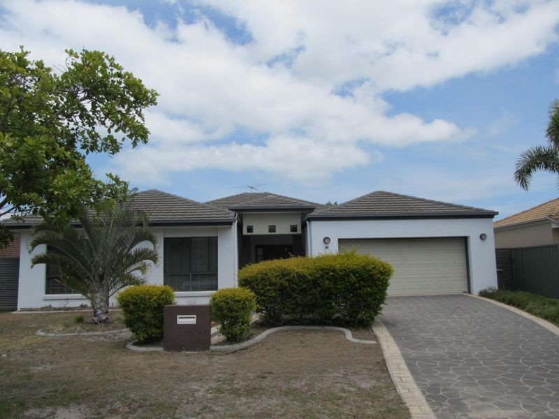 38 Marina Boulevard, Banksia Beach QLD 4507