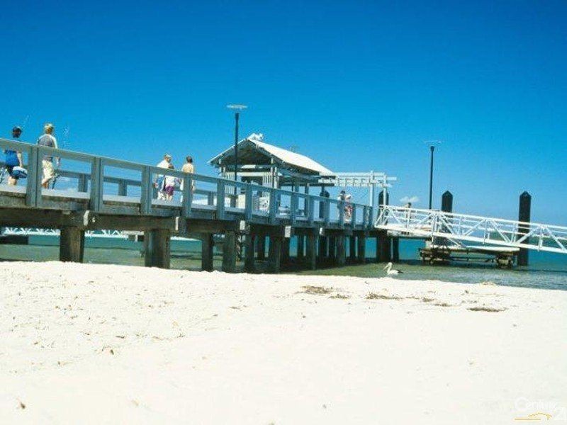 Sandstone Point QLD 4511