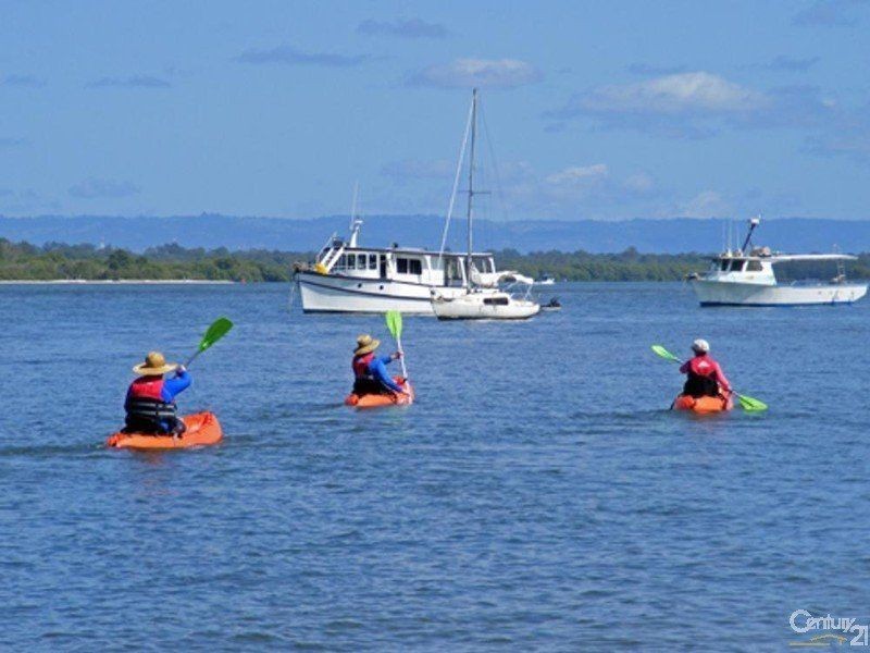 Sandstone Point QLD 4511