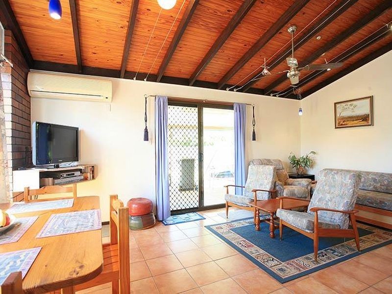 58 Spowers St, Bongaree QLD 4507