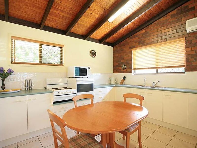 58 Spowers St, Bongaree QLD 4507