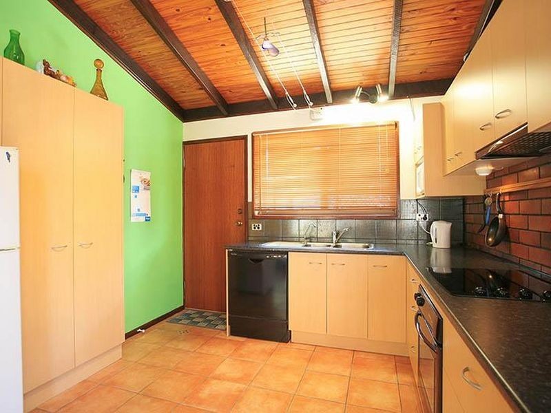 58 Spowers St, Bongaree QLD 4507