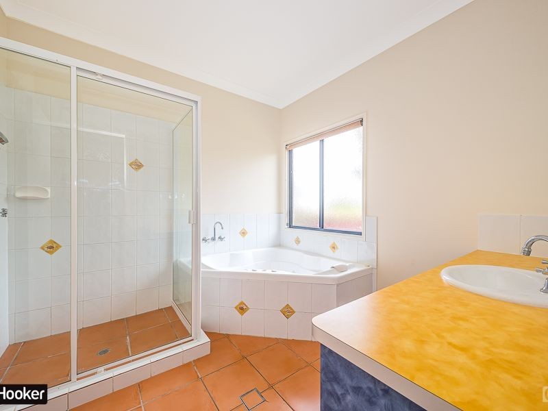 5 Winch Court, Banksia Beach QLD 4507