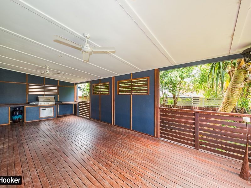 5 Winch Court, Banksia Beach QLD 4507