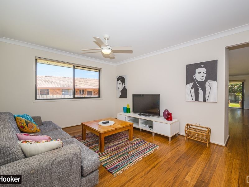 3 Gordon Crescent, Sandstone Point QLD 4511