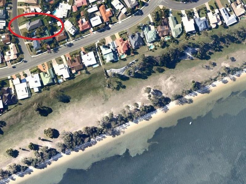 3 Gordon Crescent, Sandstone Point QLD 4511