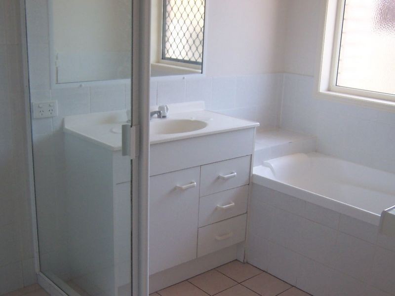 Sandstone Point QLD 4511