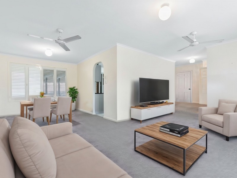 8 Fathom Court, Banksia Beach QLD 4507
