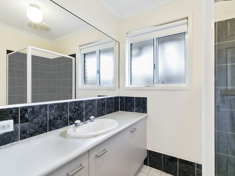 8 Fathom Court, Banksia Beach QLD 4507