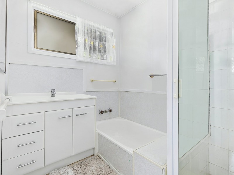 19 Avon Avenue, Banksia Beach QLD 4507
