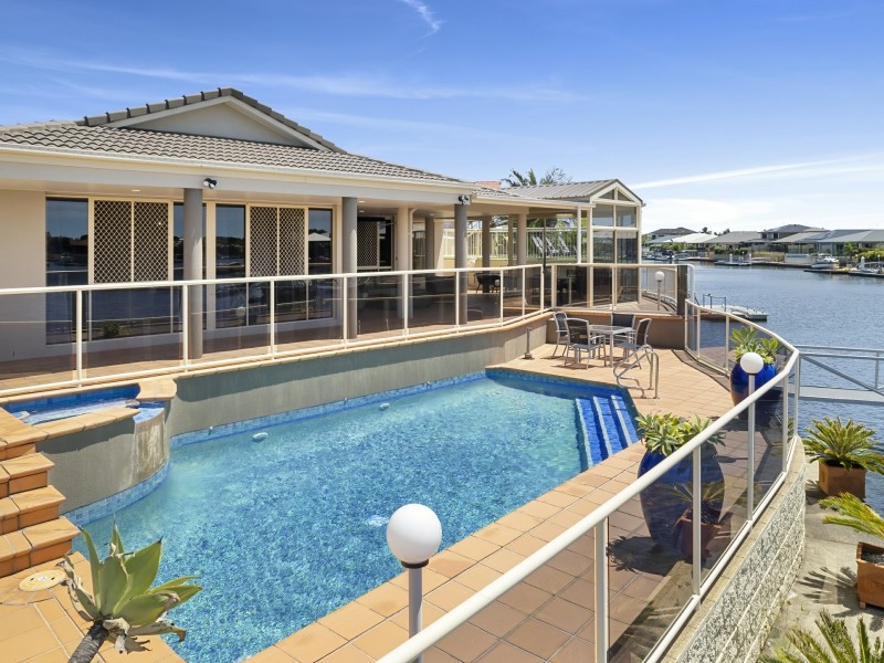 1 Oleander Drive, Bongaree QLD 4507