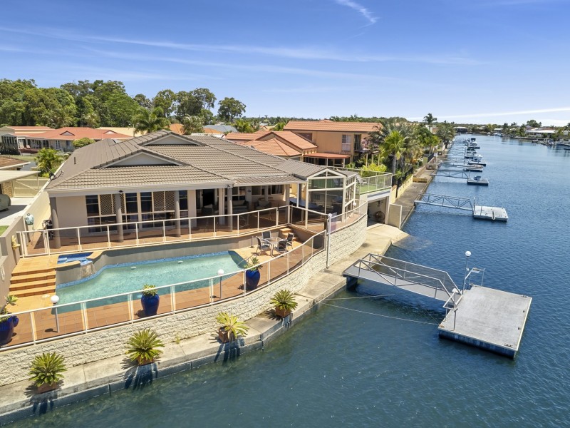 1 Oleander Drive, Bongaree QLD 4507