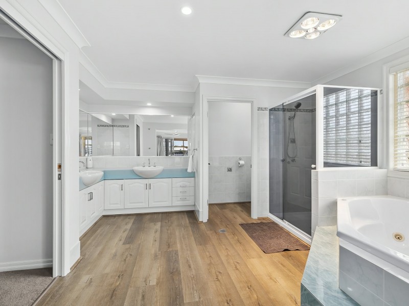 1 Oleander Drive, Bongaree QLD 4507