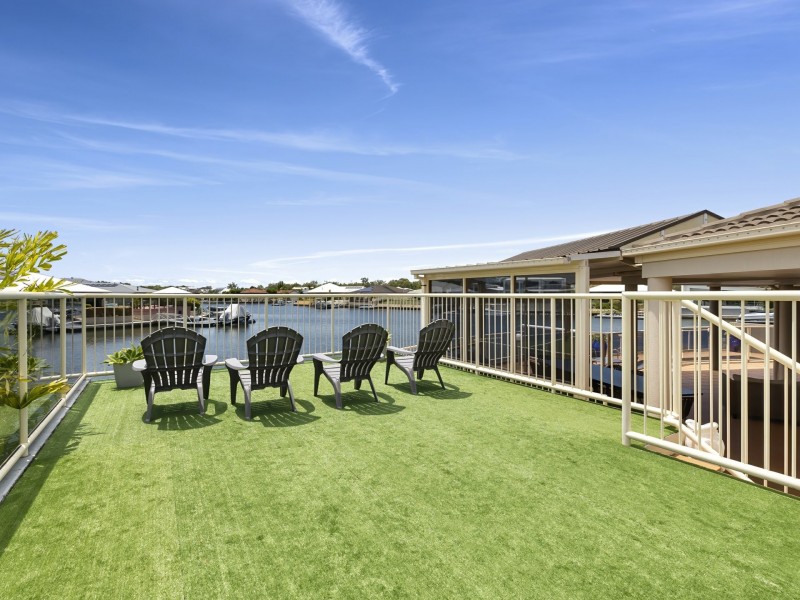 1 Oleander Drive, Bongaree QLD 4507
