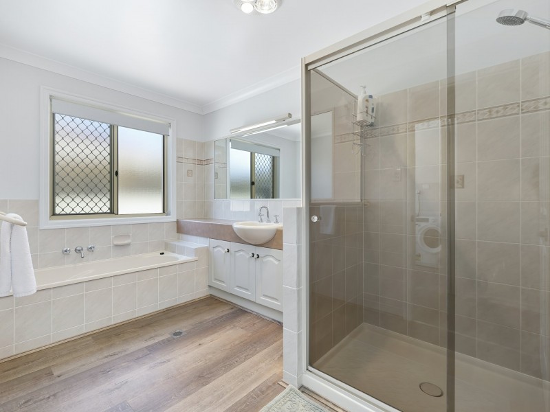 1 Oleander Drive, Bongaree QLD 4507