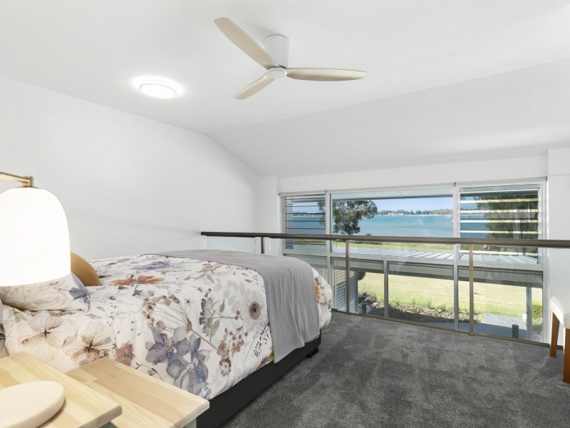 19A/16 Spinnaker Drive, Sandstone Point QLD 4511