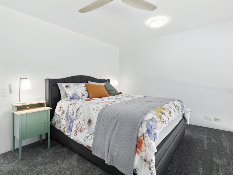19A/16 Spinnaker Drive, Sandstone Point QLD 4511