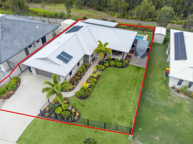 15 Sinclair Place, Ningi QLD 4511