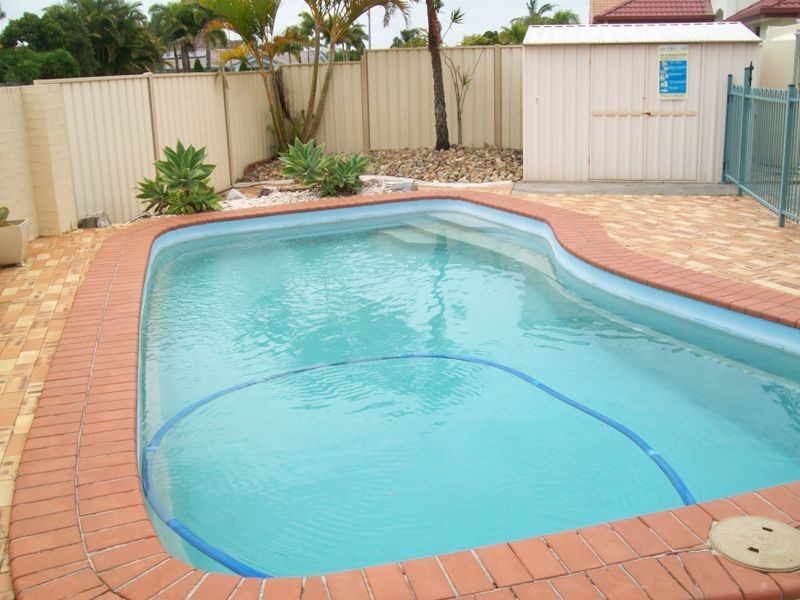 212 Endeavour Drive, Banksia Beach QLD 4507