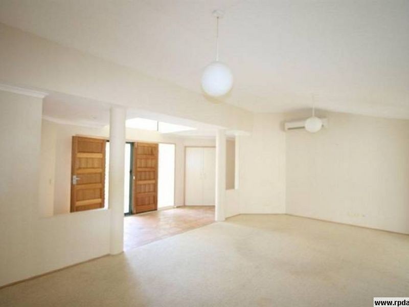 212 Endeavour Drive, Banksia Beach QLD 4507