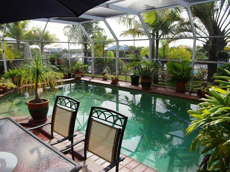 8 Topsail Circuit, Banksia Beach QLD 4507