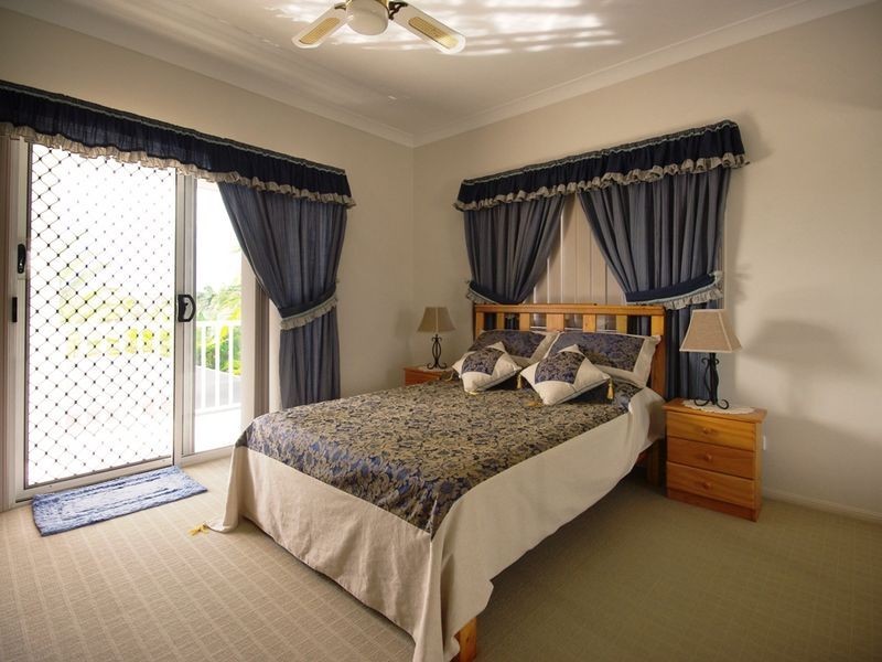 8 Topsail Circuit, Banksia Beach QLD 4507