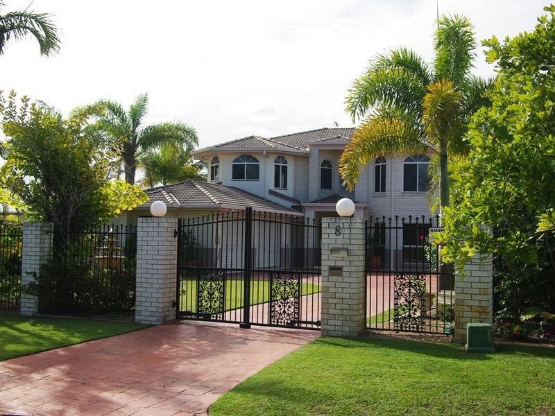 8 Topsail Circuit, Banksia Beach QLD 4507