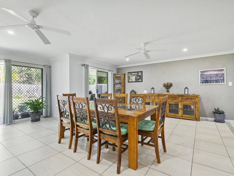 14 Bondi Court, Sandstone Point QLD 4511