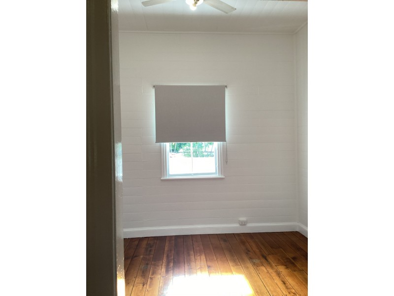 2 Bishop Road, Beachmere QLD 4510