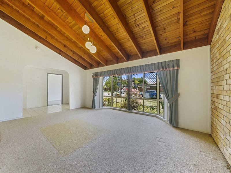 52 Wattle Avenue, Bongaree QLD 4507