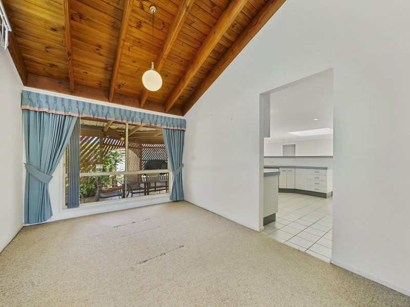 52 Wattle Avenue, Bongaree QLD 4507