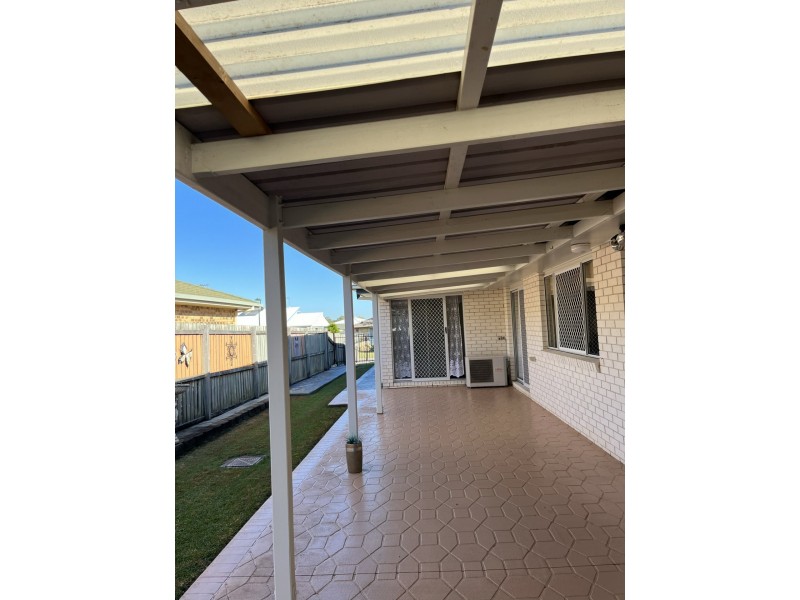 41 Carpenter Way, Sandstone Point QLD 4511
